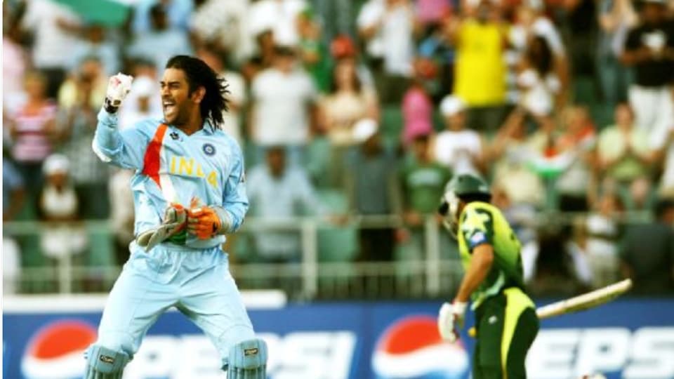 MS Dhoni celebrates after India beat Pakistan in 2007 T20 World Cup final. File image. (Getty Images)
