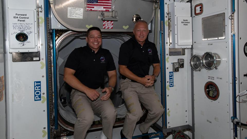 Us Astronauts Pack Up For Rare Splashdown In Spacex Capsule Hindustan Times 2453