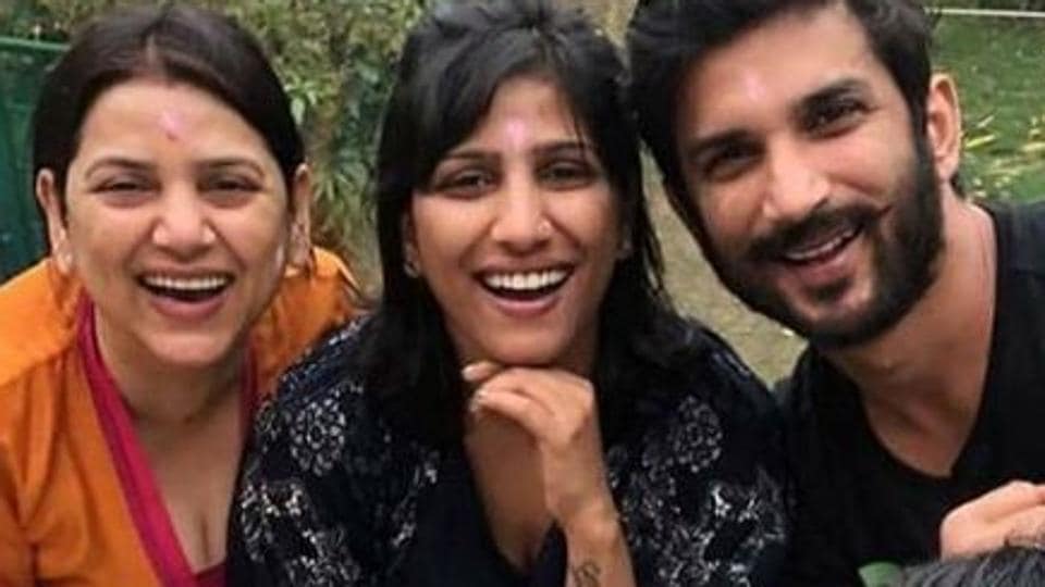 Sushant Singh Rajput’s sister Shweta responds to Rhea Chakraborty’s chat messages, shares video of actor talking of special bond with Priyanka