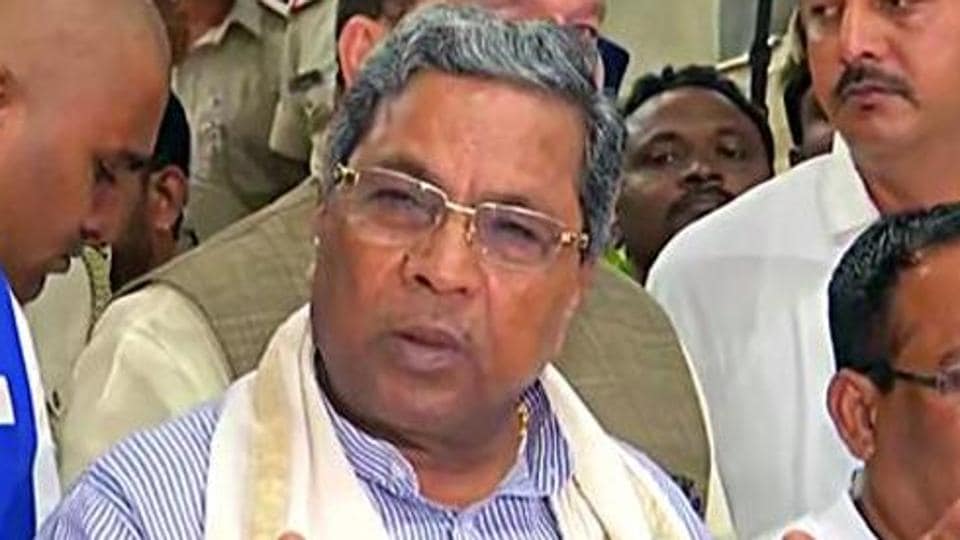 Karnataka ex-CM Siddaramaiah discharged after testing Covid-19 negative ...