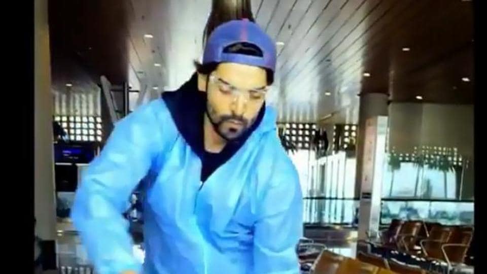 Gurmeet Choudhary dances at the airport as he heads for Jaipur to resume shoot for The Wife. Watch