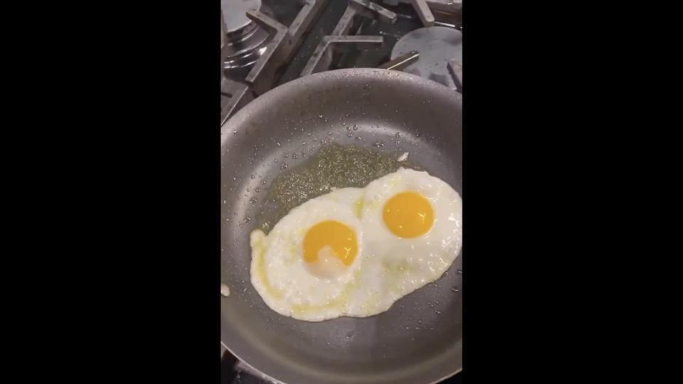 Chrissy Teigen shares her simple yet perfect sunny-side up eggs tutorial. Watch