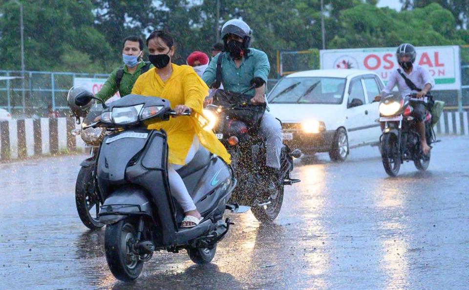 Rain brings respite from sultry weather in Ludhiana Hindustan Times