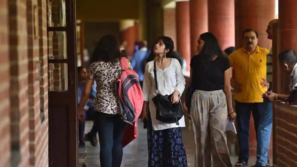 DU First Cut off List 2021: Releasing tomorrow, admission begins on October 4 (Sanchit Khanna/HT photo)