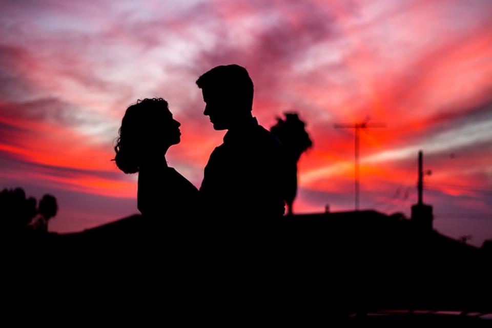 Here&#39;s how romantic partners influence each other&#39;s goals - Hindustan Times