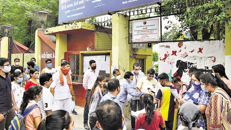 Order inside NEET exam halls, but many parents flout norms | Hindustan Times