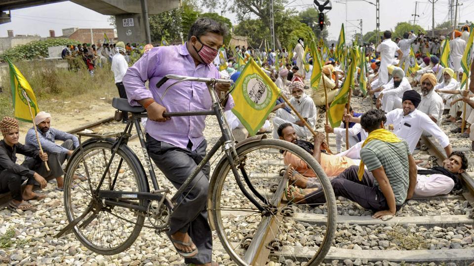 Bharat Bandh Nationwide Farmers Strike Today Rail Road Transport To Be Affected All You 3599