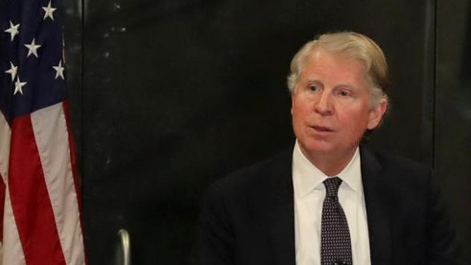 Manhattan DA Vance Trump lawyers go head to head over Prez s tax