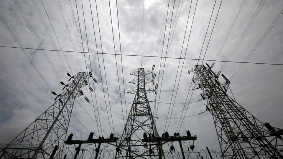 large-parts-of-mumbai-hit-by-power-outage-trading-unaffected-latest