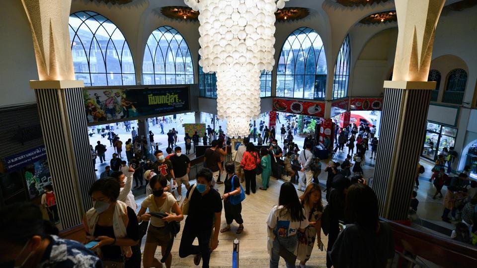 Movie Theatres In Bengaluru To Resume Operations From Friday Know About The Guidelines Hindustan Times Rules don't apply movie reviews & metacritic score: movie theatres in bengaluru to resume