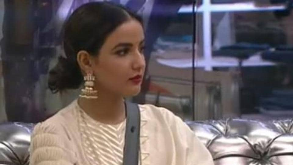 Bigg Boss 14: Salman Khan calls Jasmin Bhasin ‘TV ki Katrina Kaif’, she blushes and declares she has a major crush on him