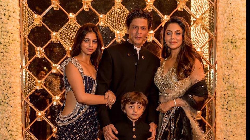 Watch: Shah Rukh Khan says he had no money after buying Mannat, so he  turned to Gauri for the refurb : The Tribune India