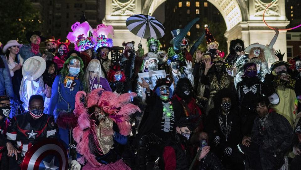 Photos Halloween 2020 Celebrations Around The World Amid Covid 19 Pandemic Hindustan Times