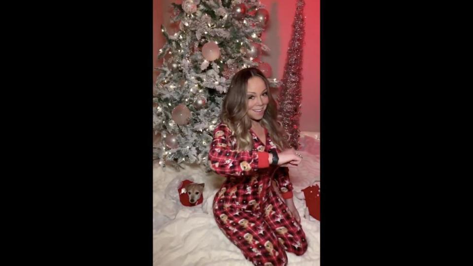 Mariah Carey Says Its Time To Play All I Want For Christmas Is You On Loop Watch Trending 