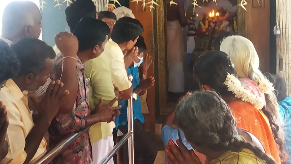 US Election 2020 Kamala Harris’ ancestral village in Tamil Nadu prays(02)