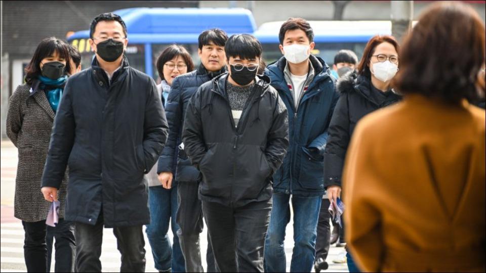 south-korea-considers-stricter-social-distancing-restrictions-amid