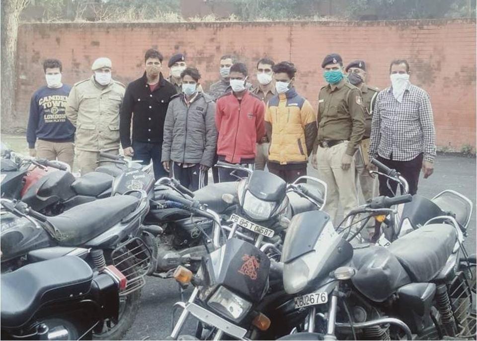 Gang Led By Police Informer Busted In Chandigarh, 40 Vehicles Recovered ...