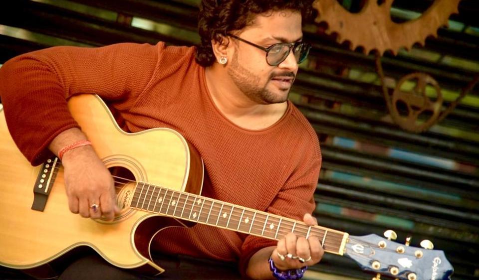 Sundeep’s Shiva song shines on Dev Deepawali!