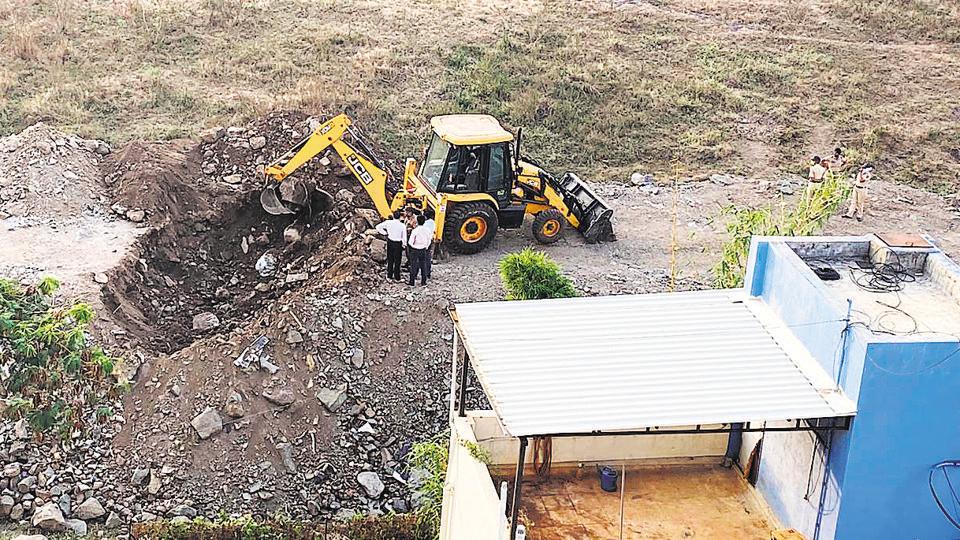 Pune civic body digs up road at Vetal tekdi, directs MIT to clear debris within 24 hrs