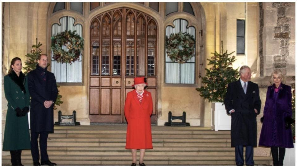 Queen Elizabeth, Prince William, Kate Middleton gather at Windsor