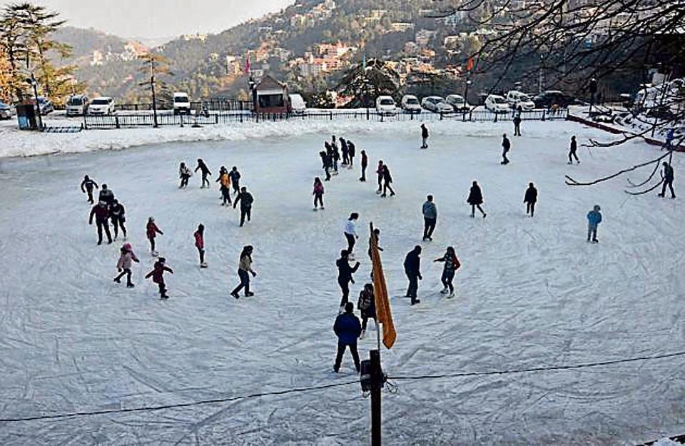 15 from LahaulSpiti to get ice hockey training in Gulmarg Hindustan