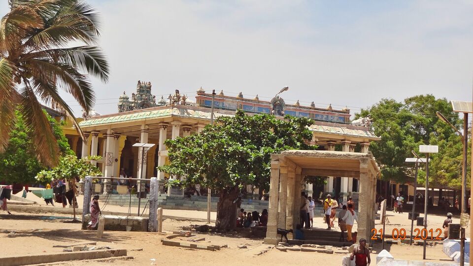 உவரி சுயம்பு லிங்க பெருமான் கோயில்