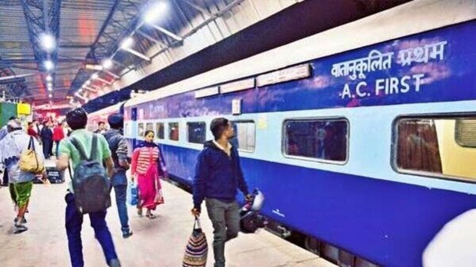 Diwali Special trains 11 வழித்தடங்களுக்குக் கூடுதல் சிறப்பு ரயில்கள்