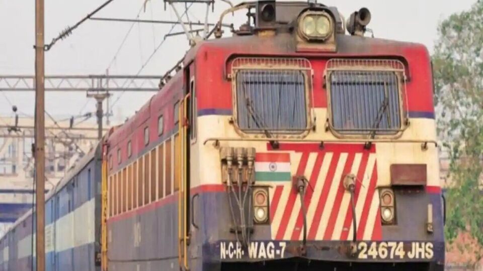 Diwali special train தாம்பரம் திருநெல்வேலி இடையே சிறப்பு ரயில்