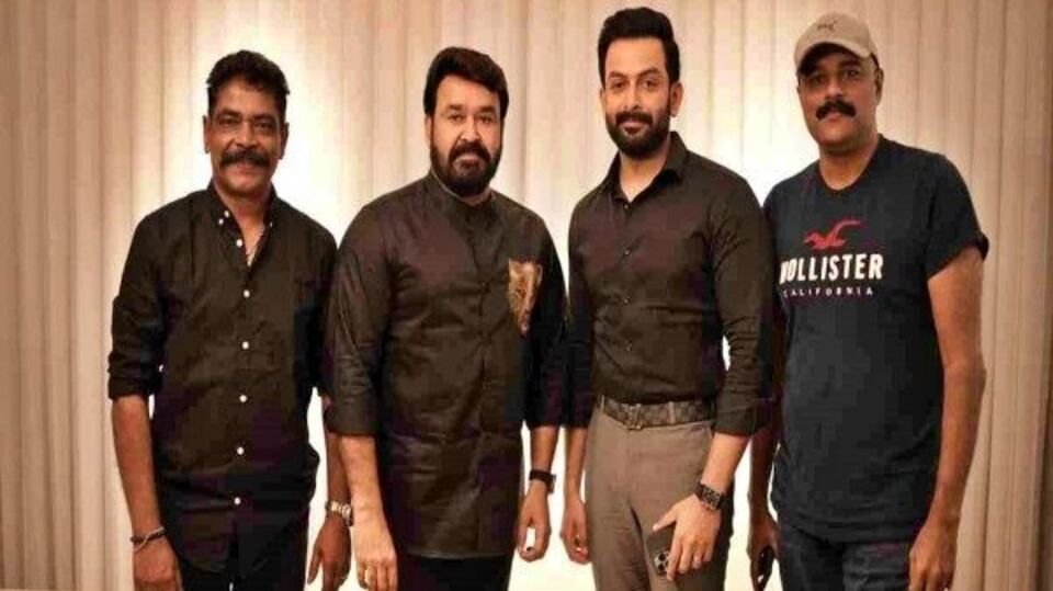 லூசிஃபர் இரண்டாம் பாகம் குறித்து அப்டேட் வெளியிட்ட படக்குழு. புகைப்படத்தில் இடமிருந்து வலம் படத்தயாரிப்பாளர் அந்தோணி பெரும்பாவூர், நடிகர் மோகன்லால், படத்தின் இயக்குநர் ப்ருத்விராஜ், திரைக்கதை ஆசிரியர் முரளி கோபி லூசிஃபர் இரண்டாம் பாகம் குறித்து அப்டேட் வெளியிட்ட படக்குழு. புகைப்படத்தில் இடமிருந்து வலம் படத்தயாரிப்பாளர் அந்தோணி பெரும்பாவூர், நடிகர் மோகன்லால், படத்தின் இயக்குநர் ப்ருத்விராஜ், திரைக்கதை ஆசிரியர் முரளி கோபி