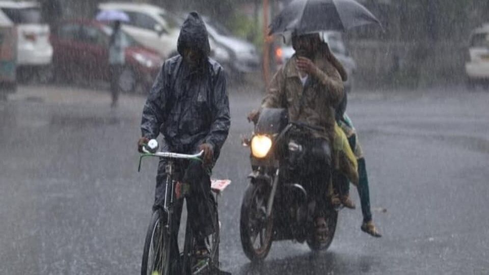Today weather update: தமிழகத்தில் இன்று 9 மாவட்டங்களில் கனமழைக்கு வாய்ப்பு!