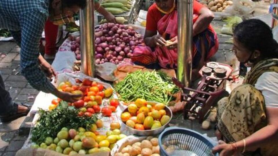Vegetables Price List காய்கறி வாங்கலையோ.. காய்கறி .. விலை நிலவரம் இதோ