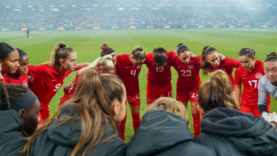 Football: ஸ்டிரைக்கில் ஈடுபட்டால் நடவடிக்கை-பின்வாங்கிய கால்பந்து அணி!