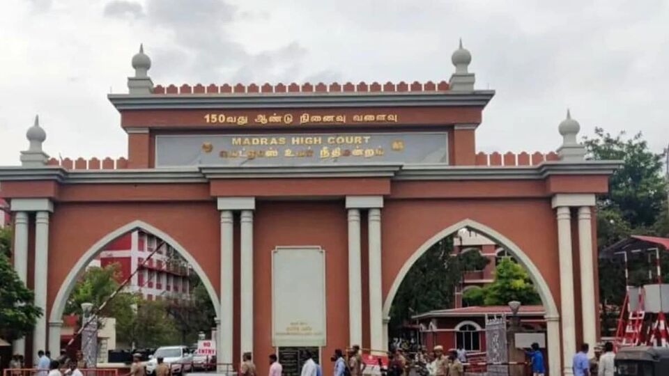 கிருத்திகாவை ஒப்படைக்கக் கோரி  மனு-வழக்கு விசாரணை 16ம் தேதிக்கு ஒத்திவைப்பு