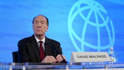 World Bank chief David Malpass: டேவிட் மல்பாஸ் உலக வங்கி குழுமத்தின் 13வது தலைவராக அதன் நிர்வாக இயக்குநர்கள் குழுவால் ஏப்ரல் 5, 2019 அன்று தேர்ந்தெடுக்கப்பட்டார்.