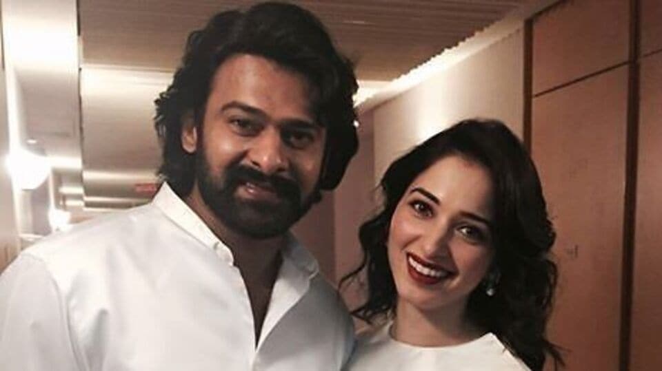 Tamannaah:30க்கும்மேற்ப்பட்ட உணவுகள்;தமன்னாவிற்கு பலே விருந்து கொடுத்த பாகுபலி!