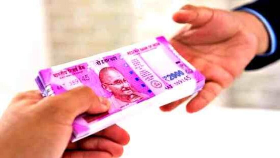 Debt Problem: சேலம் தம்பதிக்குத் திருப்பதியில் நடந்த சோகம்!