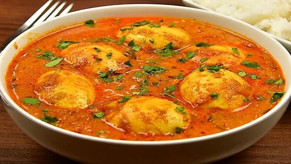 Egg Curry: காரமான முட்டை கறி செய்வது எப்படி?