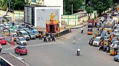 TN Budget 2023: சைதாப்பேட்டை முதல் தேனாம்பேட்டை வரை 4 வழி மேம்பாலம் அமைக்கப்படும் என்ற புதிய அறிவிப்பினை பிடிஆர் வெளியிட்டுள்ளார்.