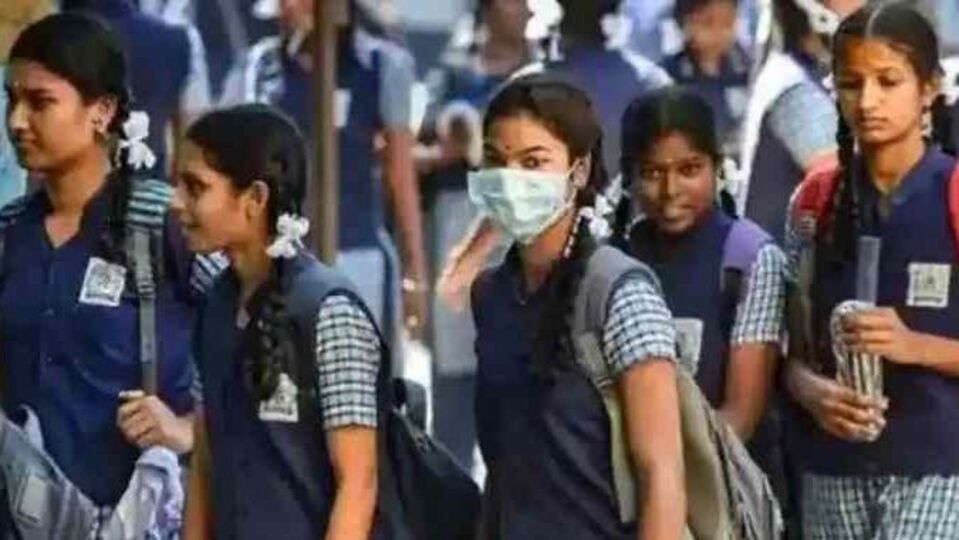 Summer Holiday : இனி ஜாலி தான்.. பிளஸ் 2 மாணவர்களுக்கு விட்டாச்சு லீவு!