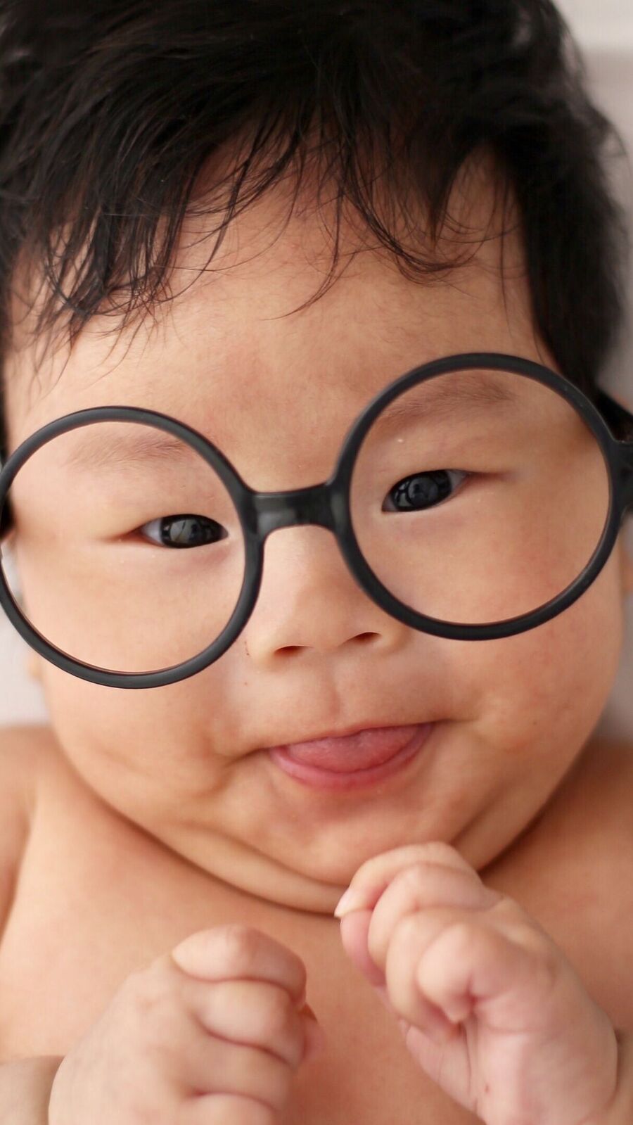 different stages of new born : ஆரோக்கியமான வளர்ச்சியின் படி நிலைகள்