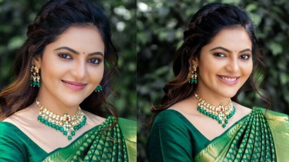 Athulya Ravi : பச்சை நிற புடவையில் அழகு பதுமையாக நடிகை அதுல்யா ரவி!