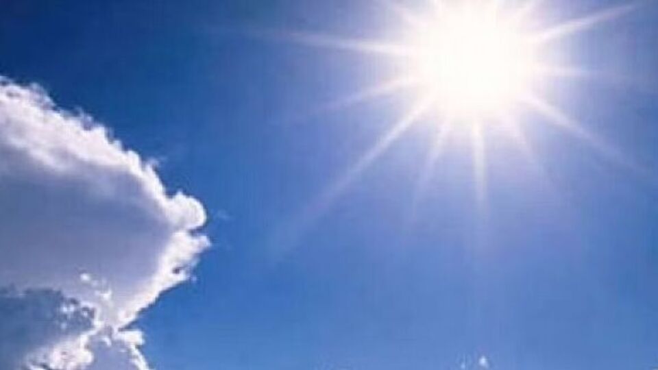 Weather Update : என்ன இன்னும் அதிகரிக்குமா?கவனமா இருங்க மக்களே.. வாட்டி வதைக்கும் வெயில்.. எச்சரிக்கும் வானிலை மையம்!