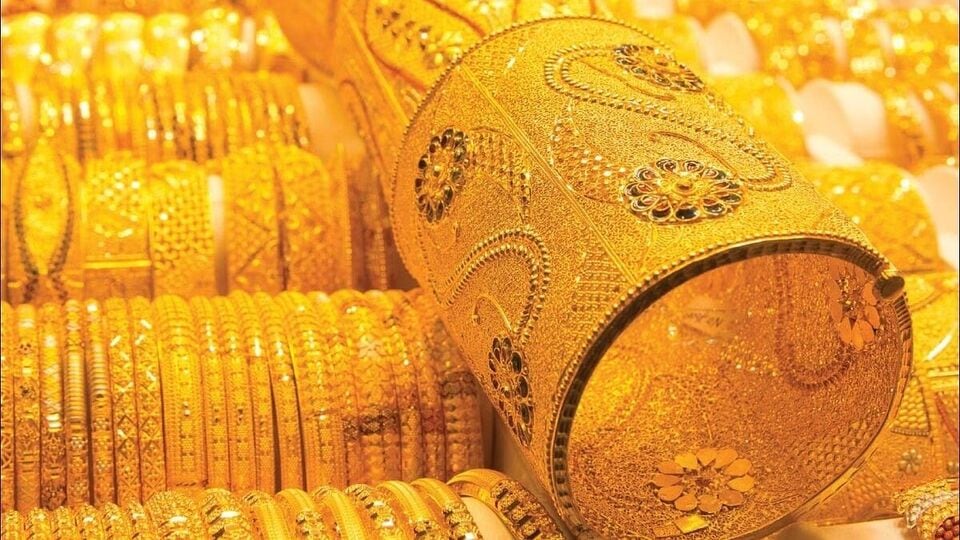 Today Gold Rate: அக்‌ஷய திருதி - தங்கம் வாங்க கடைகளில் குவியும் நகைப்பிரியர்கள்.. இன்று விலை என்ன தெரியுமா? இதோ பாருங்க!