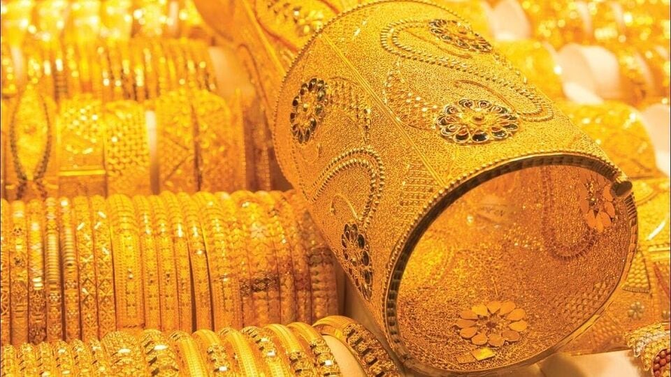 Today Gold Rate : இப்படியே போனா எப்படி.. இதுக்கு ஒரு எண்டே இல்லையா? 45,000-ஐ கடந்த தங்கம் விலை.. இதோ விவரம் பாருங்க!
