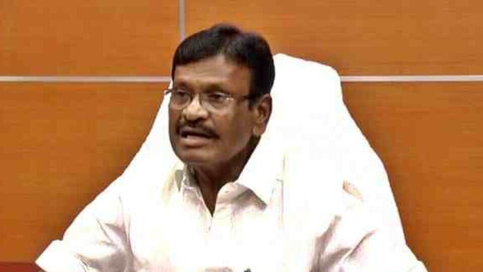 Avadi SM Nasar 'என்னது அமைச்சர் பதவி பறிபோனதா' கூட்டத்தை அப்படியே