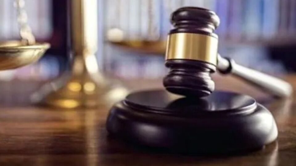 TNPSC Group 1 : குரூப் 1 தேர்வு வினா-விடை குளறுபடி; டி.என்.பி.எஸ்.சி செயலாளர் மனு அளிக்க உயர்நீதிமன்றம் உத்தரவு!