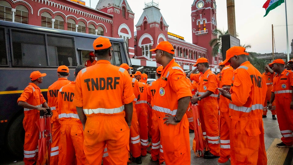 Odisha Train Accident: கோரமண்டல் விரைவு ரயிலில் பயணித்த தொடர்பு கொள்ள முடியாத 8 தமிழக பயணிகளின் லிஸ்ட்