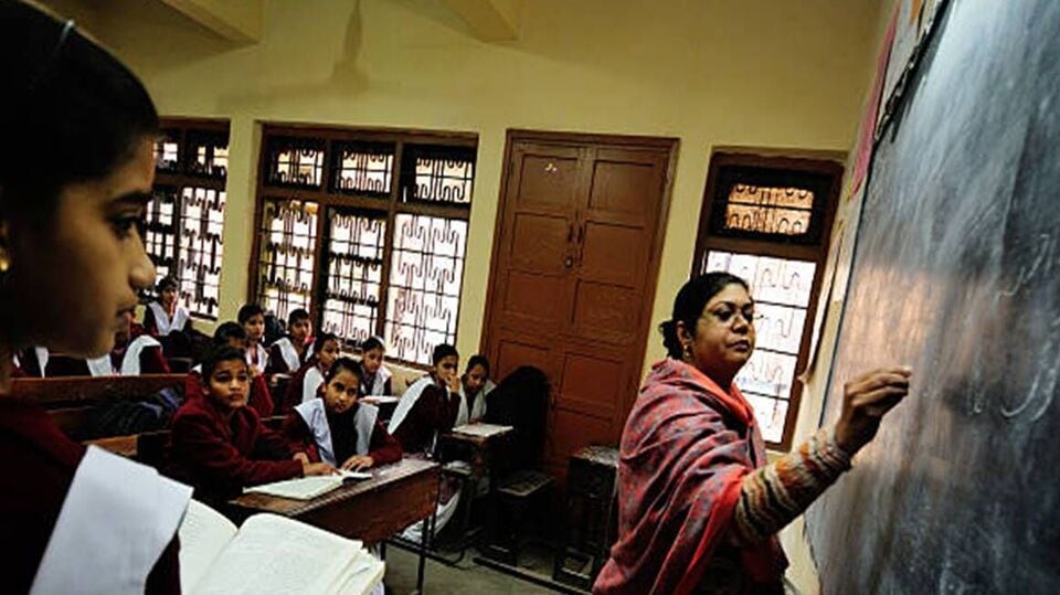 MHC சிறுபான்மை கல்வி நிறுவனங்கள் உயர் நீதிமன்றம் அதிரடி உத்தரவு