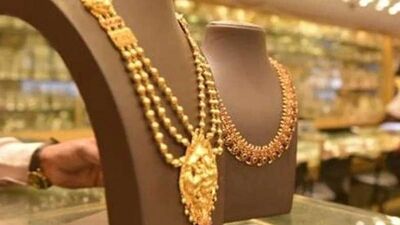 Today Gold And Silver Rate: சென்னையில் ஆபரண தங்கம் விலை சவரன் ரூ.43,880க்கு விற்பனை செய்யப்படுகிறது.