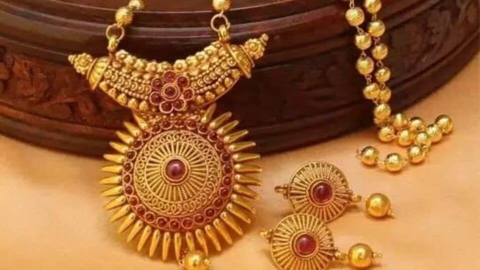 Today Gold Rate: அதிகரித்த தங்கம் விலை- இல்லத்தரசிகள் ஷாக்